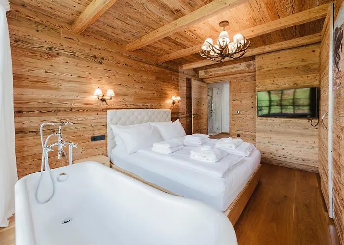 Ferienhaus Kitz - Deluxe Chaletapartments *