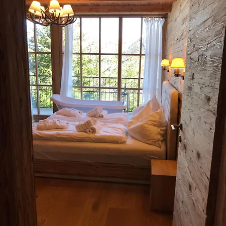 Kitz - Deluxe Chaletapartments *